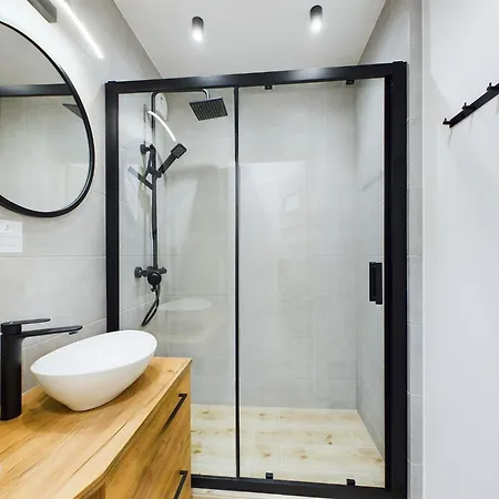 Przytulny Apartament Z Parkingiem Blisko Morza W Gdyni By Noclegi Renters Gdynia Exterior photo