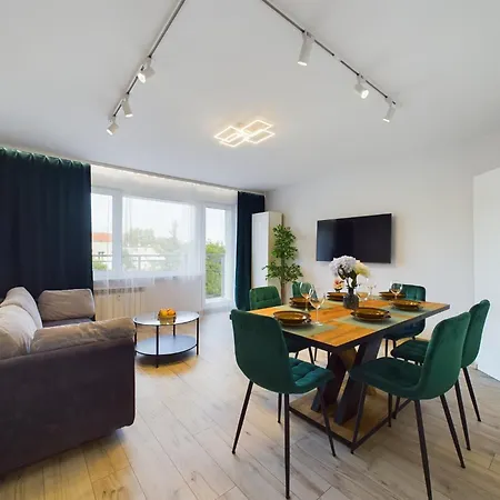 Przytulny Apartament Z Parkingiem Blisko Morza W Gdyni By Noclegi Renters Gdynia Exterior photo