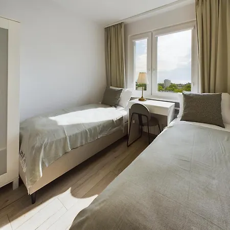 Przytulny Apartament Z Parkingiem Blisko Morza W Gdyni By Noclegi Renters Gdynia Exterior photo